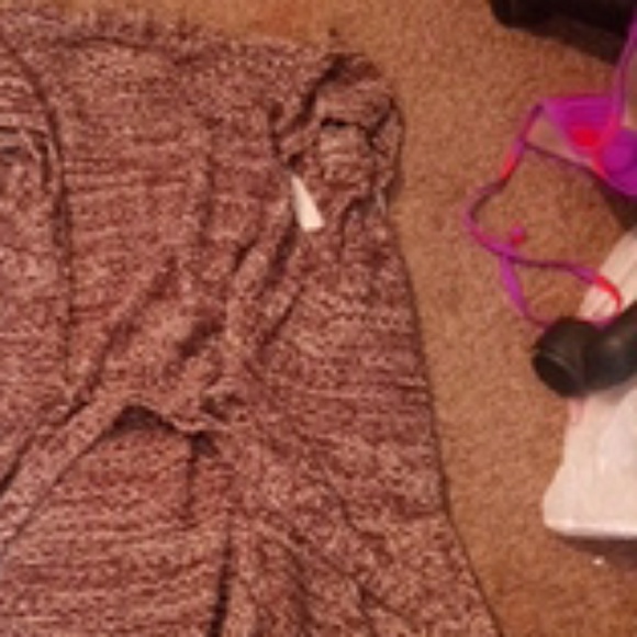 Sweater - Picture 3 of 3